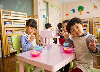 资阳师范幼师学校