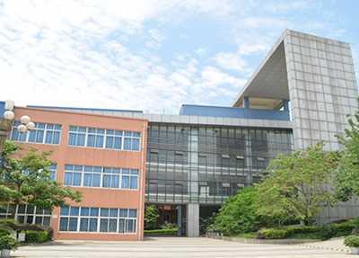 四川长江职业学院教学楼
