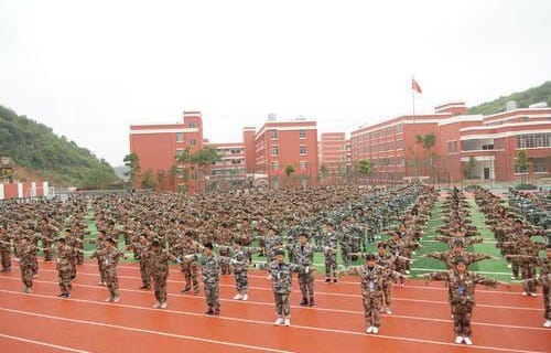 文山七都职业学校