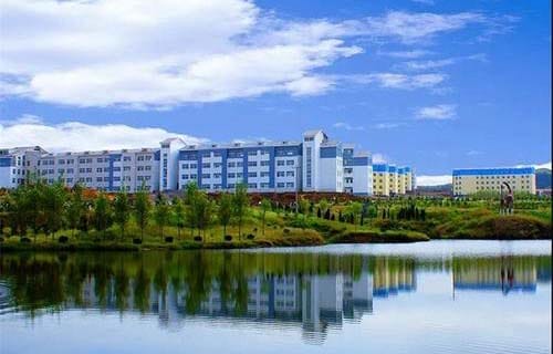 山东潍坊工业学校