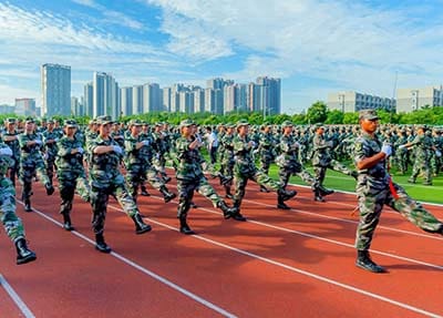 重庆轻工业技工学校