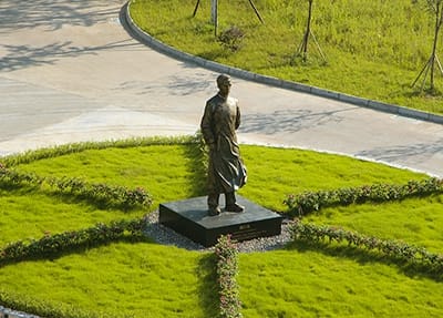 黄冈实验技工学校