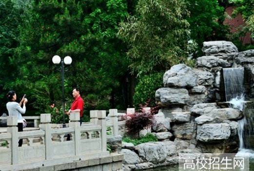 宜宾市东方职业技术学校图片