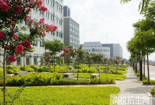 巴中汽修学校图片