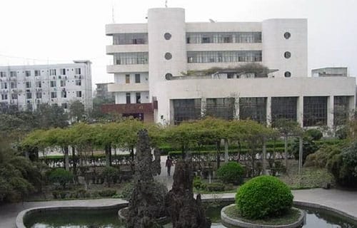 四川省南江县职业中学图片