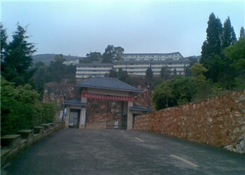 昆明卫生学院2023年三年制中专招生有哪些专业