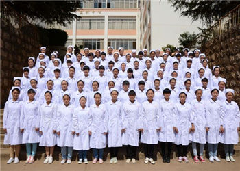 云南昆明中医药中等学校2023年三年制中专新生报名须知