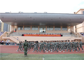 曲靖应用技术学校2023年普通中专招生初中生吗