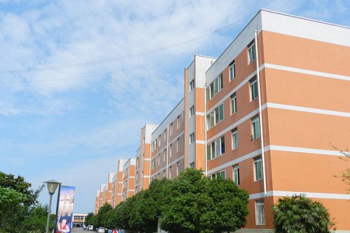 成都东星航空旅游专修学院排名好不好