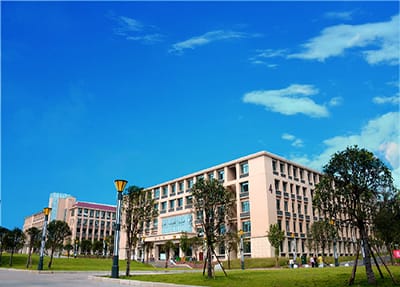 内江泰来职业学院图片