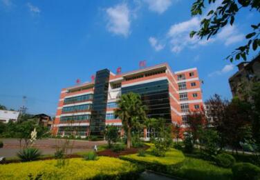 绵阳工业技师学院图片