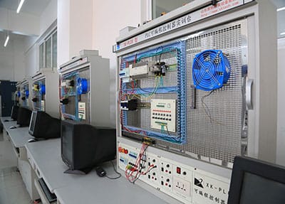 德阳市黄许职业中专学校图片