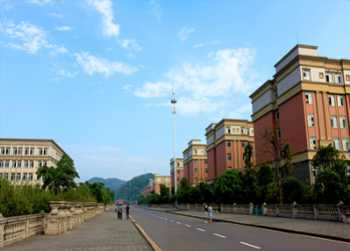 åå·èåç»æµå­¦æ&nbsp;¡