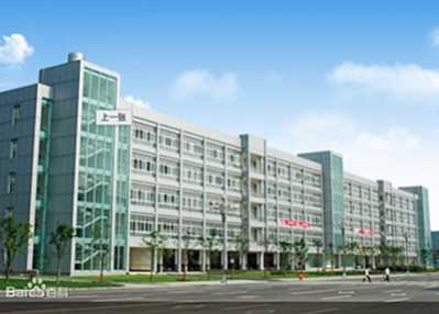 成都龙泉职业技术学校校园风景