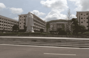 紫云县民族职业技术中学图片