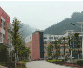 福泉市职业高级中学图片