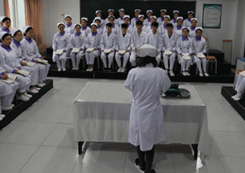 贵阳卫校图片