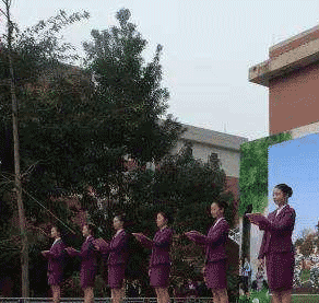 邛崃职业教育中心图片