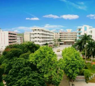 芦山县职业高级中学图片