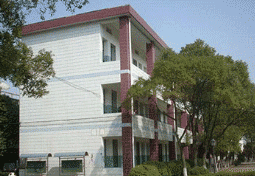 阆中东南航空职业学校图片