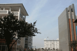 广安市英才职业技术学校图片