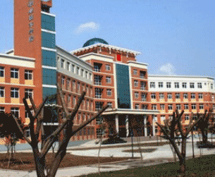 成都龙泉职业技术学校图片