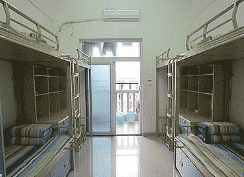 南充市华西中等职业技术学校图片