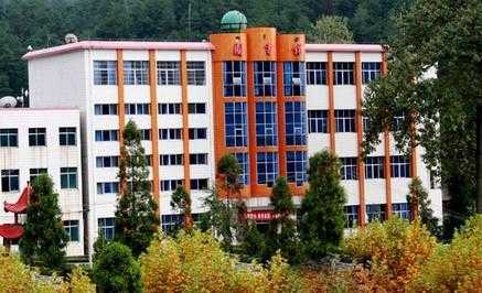 云南林业职业技术学院五年制大专学费是多少呢