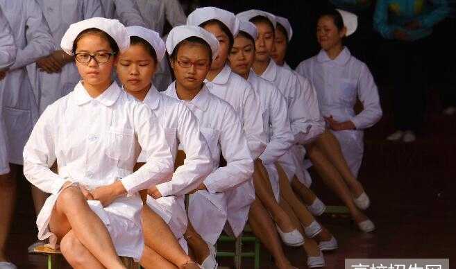 成都华大医药卫生学校 成都华大医药卫生学校