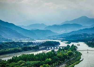 é½æ±å °å¸èä¸ä¸­å­¦