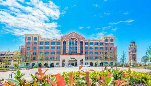 成都希望职业学校2021年学费及学制