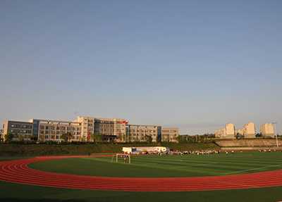 å¾·é³ä»é¡éè·¯è½¨éå­¦æ ¡