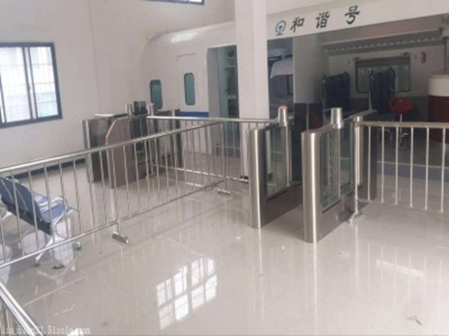 为什么选择贵州中专轻轨学校