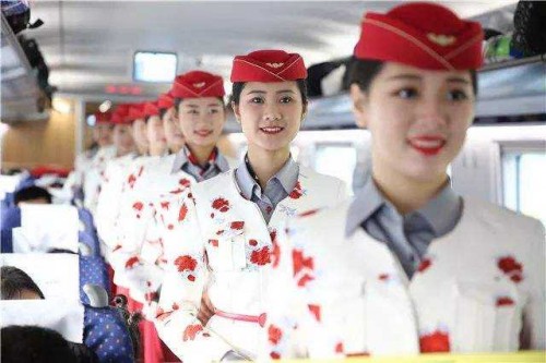 贵阳航空高铁学校学费怎么计算的？