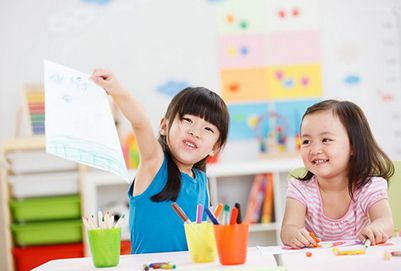 贵州省邮电学校:女生读职高选什么专业好?