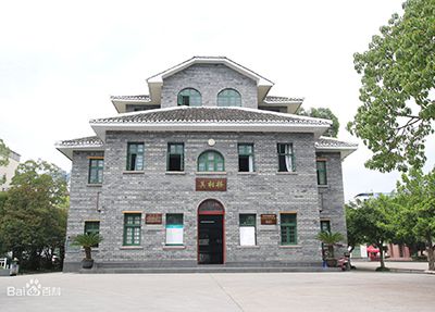 业学校十分的富有朝气 业学校十分的富有朝气