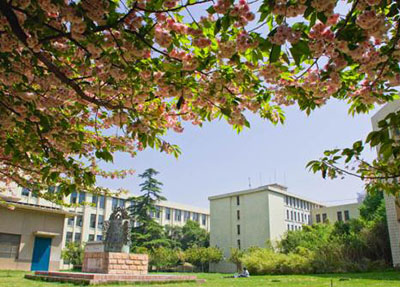 校园风景3.jpg 校园风景3.jpg