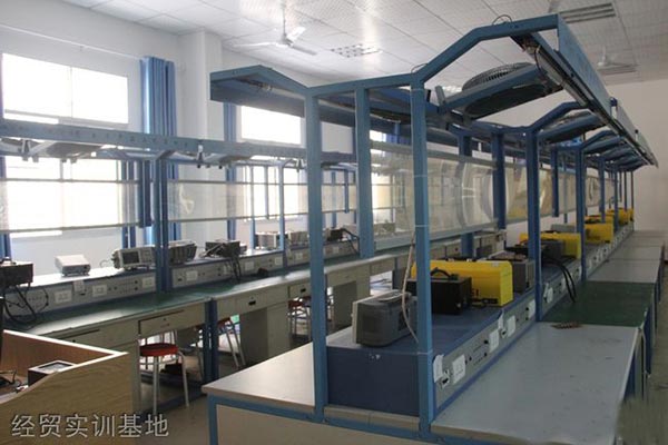 重庆经贸职业学院经贸实训基地