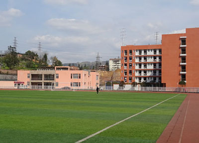 è¾¾å·ååèä¸å¦æ ¡