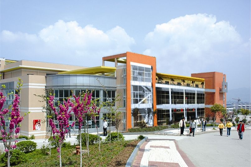 æ ¡å­é£æ¯