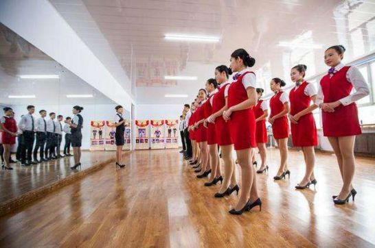 贵州航空技术职业学校是公立的吗?