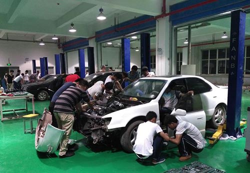 重庆电讯职业学院汽车检测与维修3