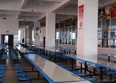 å­¦æ ¡é£å 