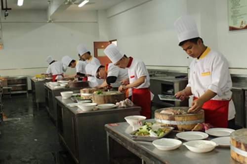 贵州学烹饪的中专学校在哪儿?