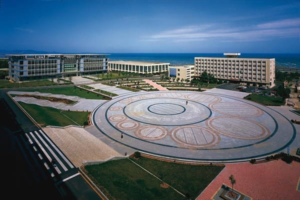 黄平县中等职业技术学校招生报名有那样要求?