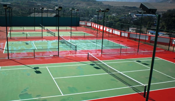 成都华商理工职业学校住宿条件以及周边环境如何