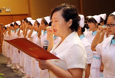 重庆三峡卫生学校的费用高吗、学费贵不贵