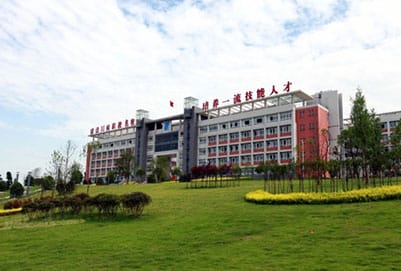 重庆轻工业技工学校怎么样?学校设备好不好