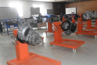 四川五月花职校的汽车美容专业有哪些课程呢