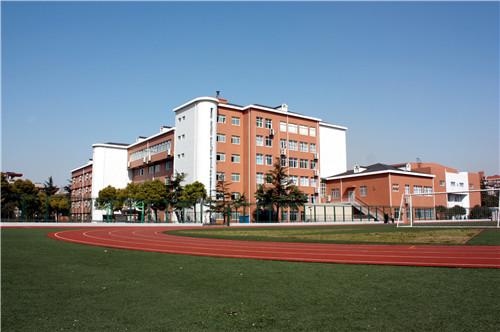 成都五月花职业学校汽车制造与维修专业如何